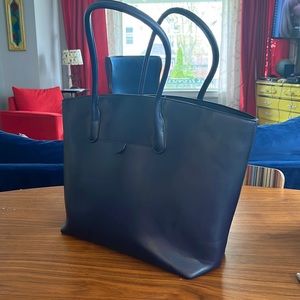 super cute navy purse!!